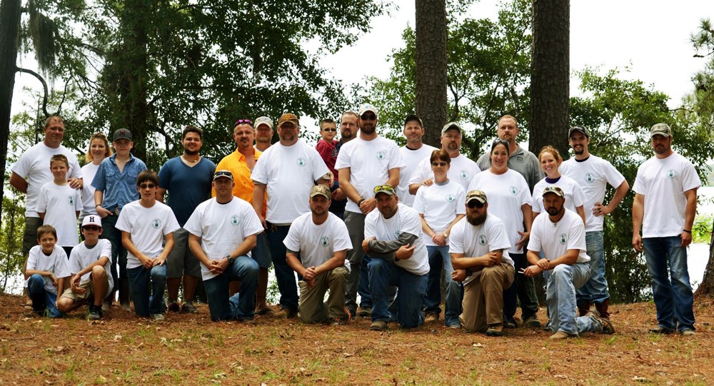 Veterans and Volunteers Group Photo